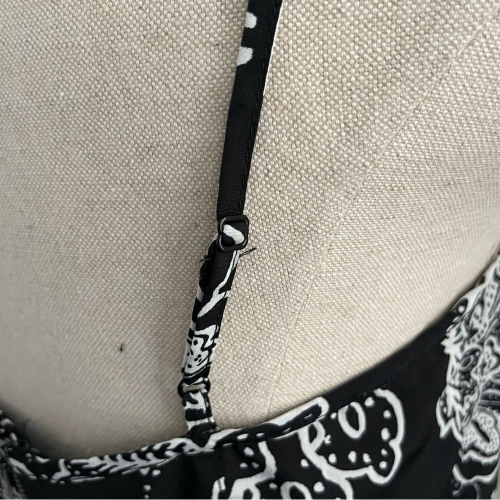 American Eagle Black & White Floral Peplum Dress Size 4 - Picture 11 of 15